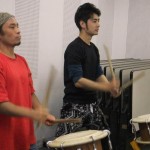 Playing taiko with Makoto-san, grandson of Daihachi Oguchi